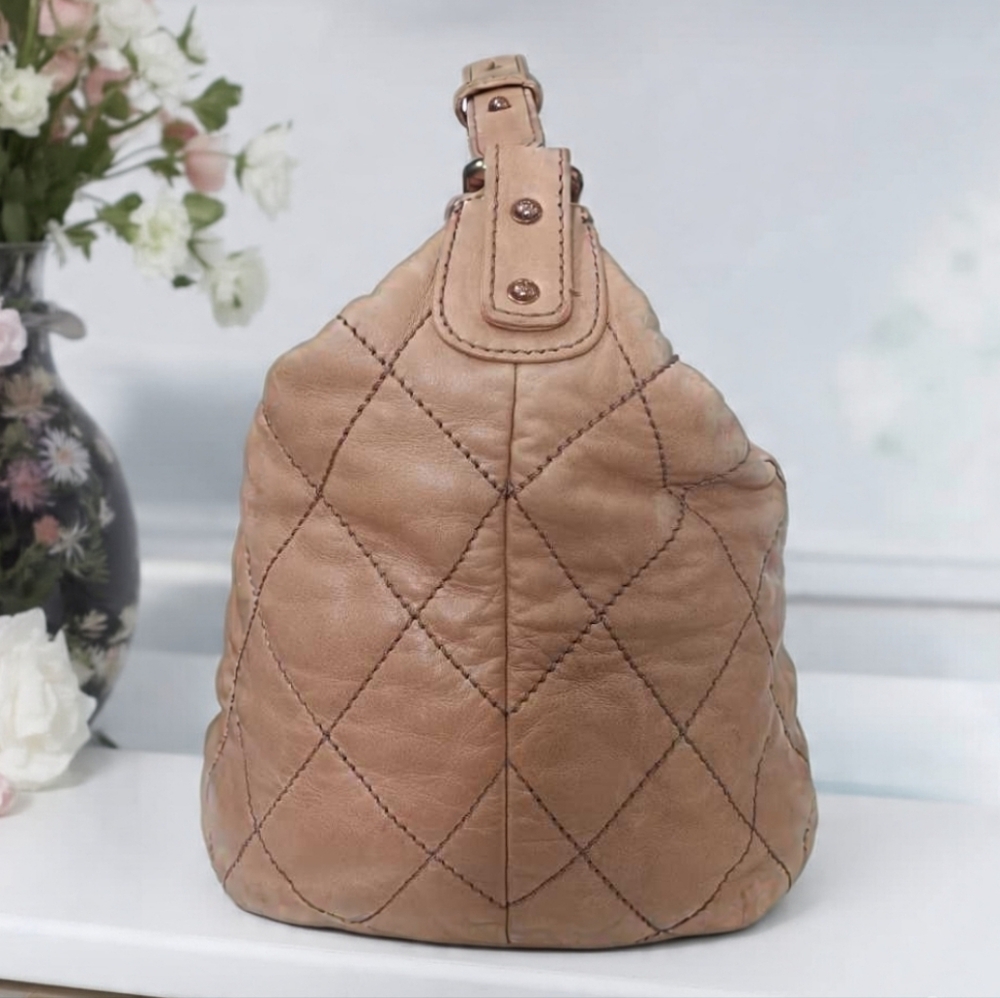 ✨️Chanel Vintage Hobo Cloudy Beige Lambskin Bag - Picture 6 of 17